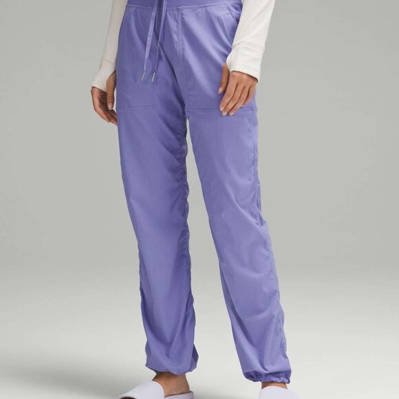 Lululemon Dance Studio Mid-Rise Pant *Full Length Sz 6 - Picture 1 of 3
